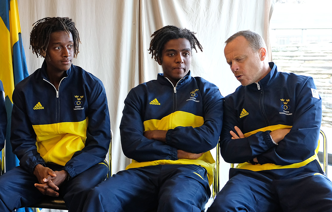 small.ymer.brothers