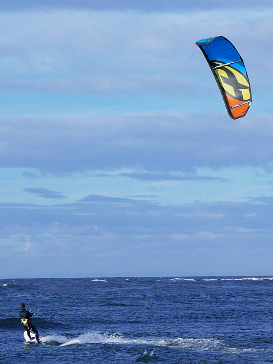 kitesurfing.small